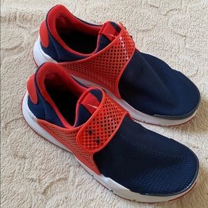 Nike Sock Dart Shoes